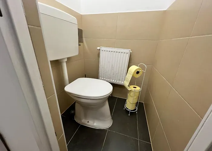 Apartman Comfortable 3br Shared Apt, With Unmatched Comfort *