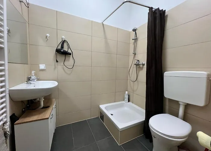 Comfortable 3br Shared Apt, With Unmatched Comfort Bécs